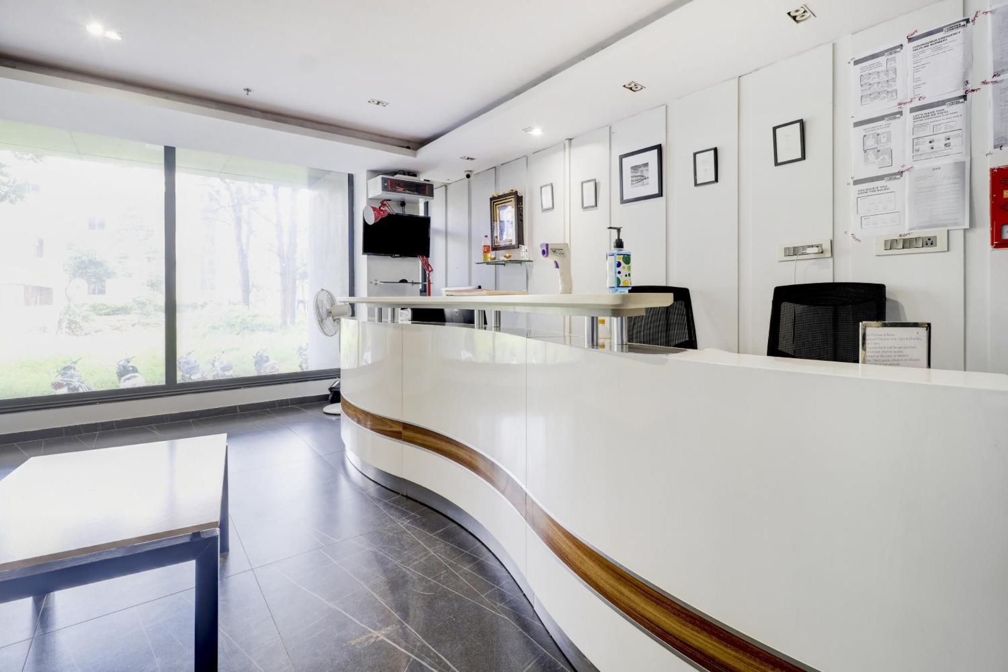Super Sleek Townhouse Galexia Hotel And Resorts 벵갈루루 외부 사진