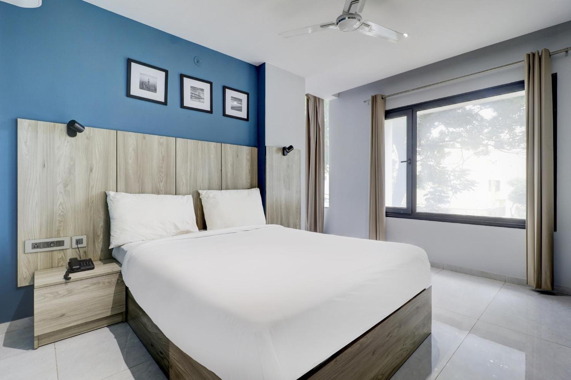 Super Sleek Townhouse Galexia Hotel And Resorts 벵갈루루 외부 사진