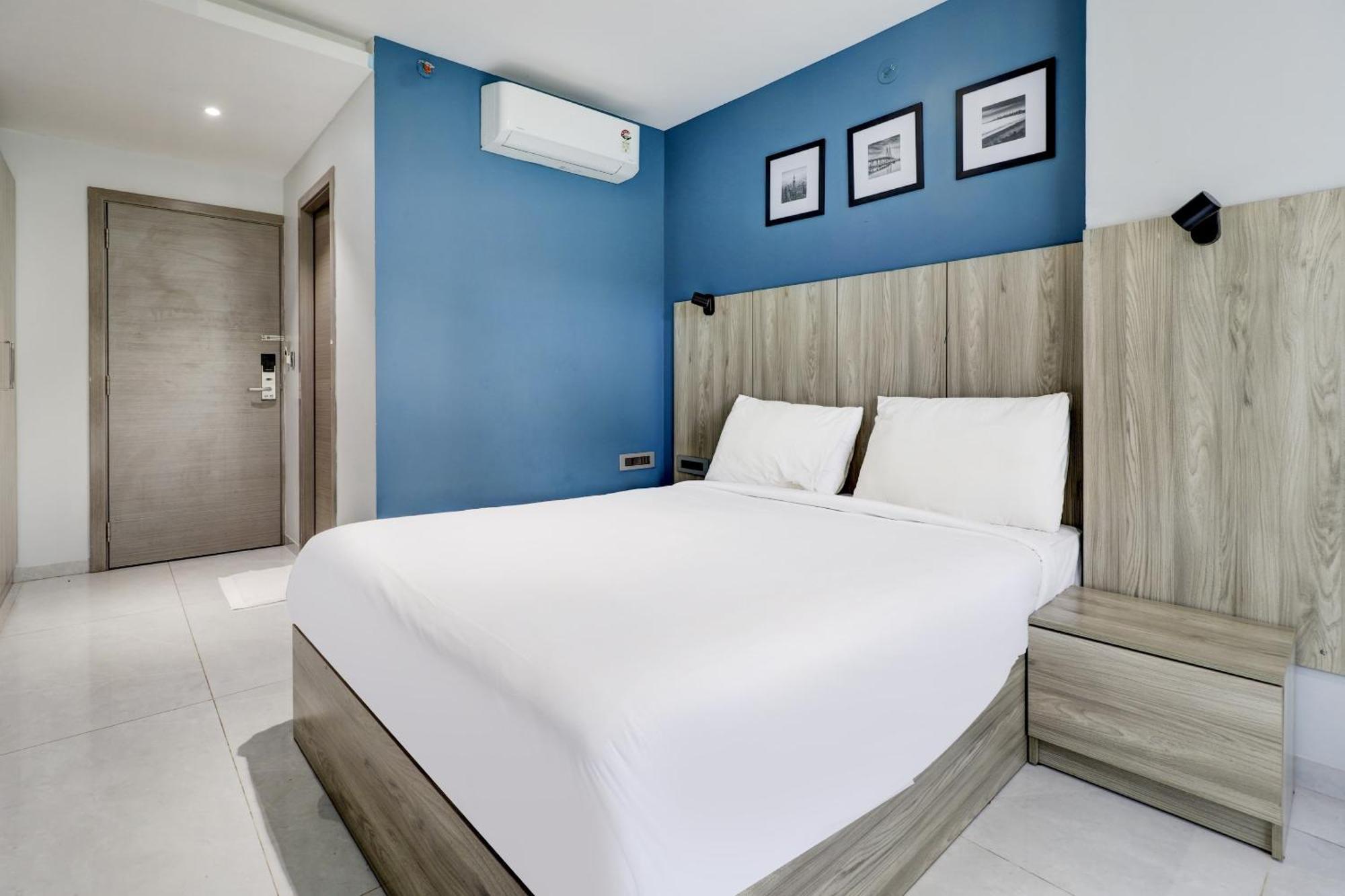 Super Sleek Townhouse Galexia Hotel And Resorts 벵갈루루 외부 사진