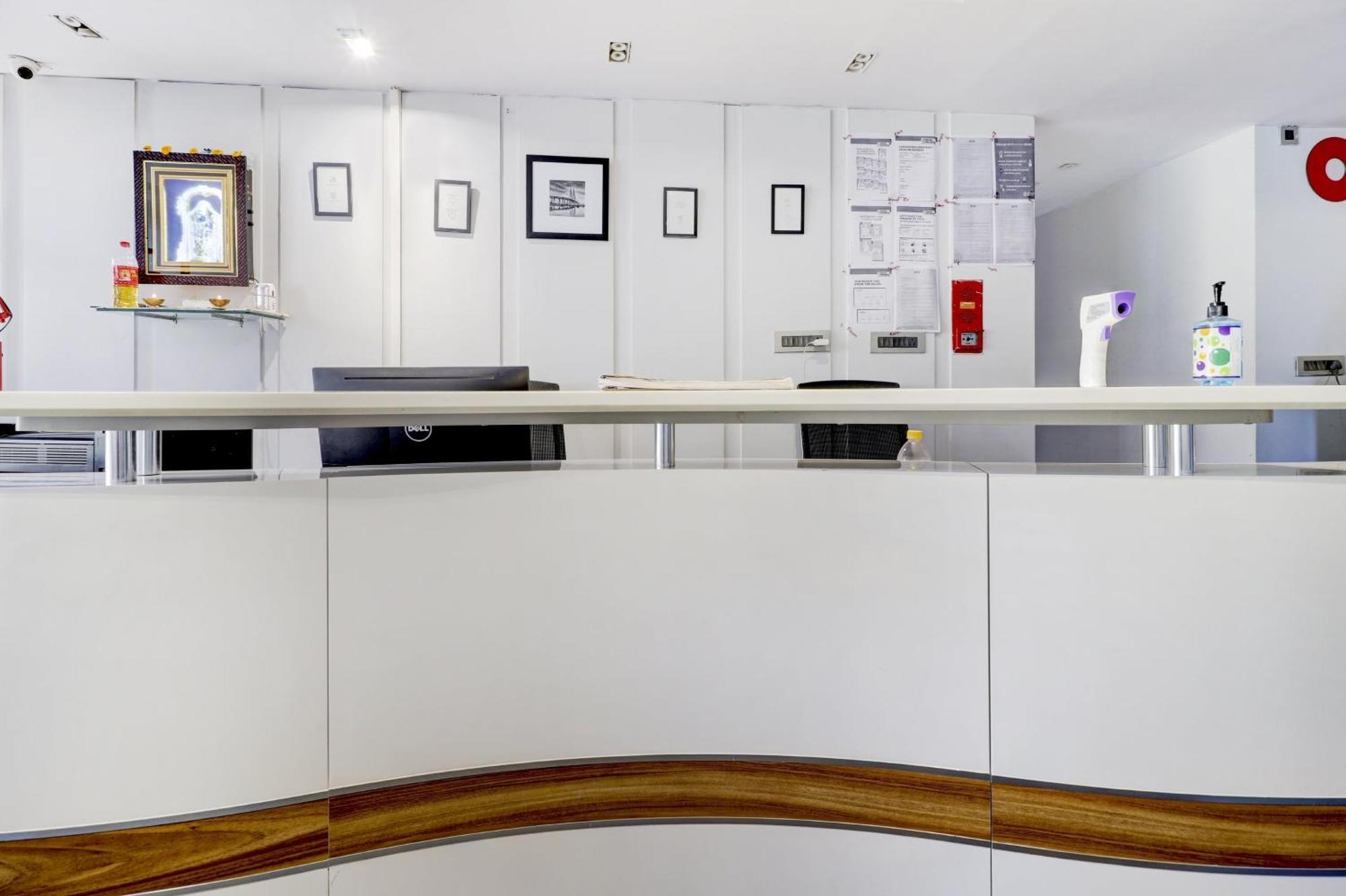 Super Sleek Townhouse Galexia Hotel And Resorts 벵갈루루 외부 사진