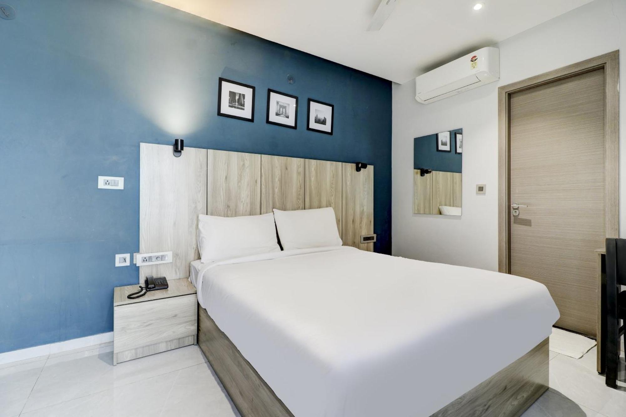 Super Sleek Townhouse Galexia Hotel And Resorts 벵갈루루 외부 사진