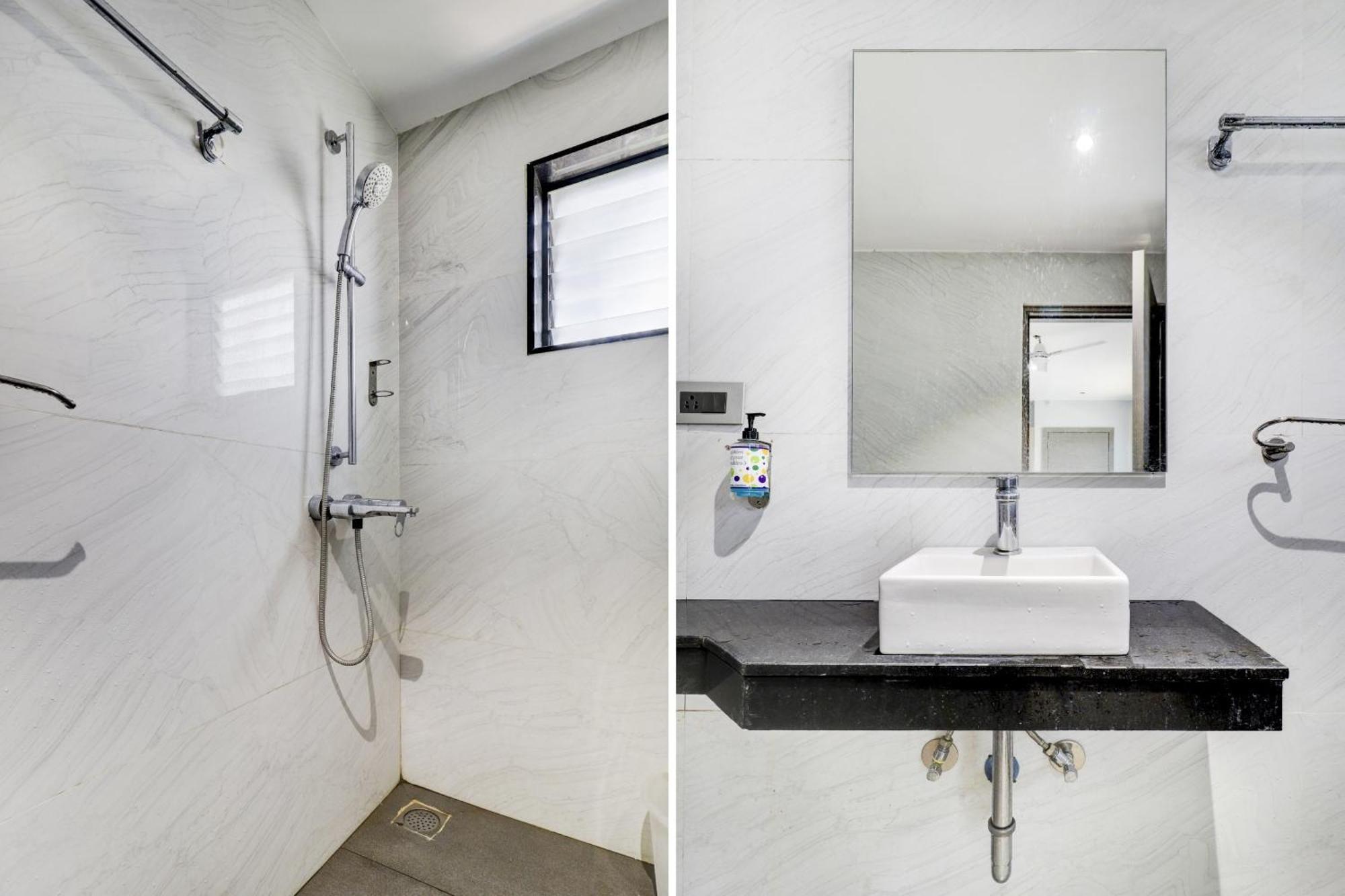 Super Sleek Townhouse Galexia Hotel And Resorts 벵갈루루 외부 사진