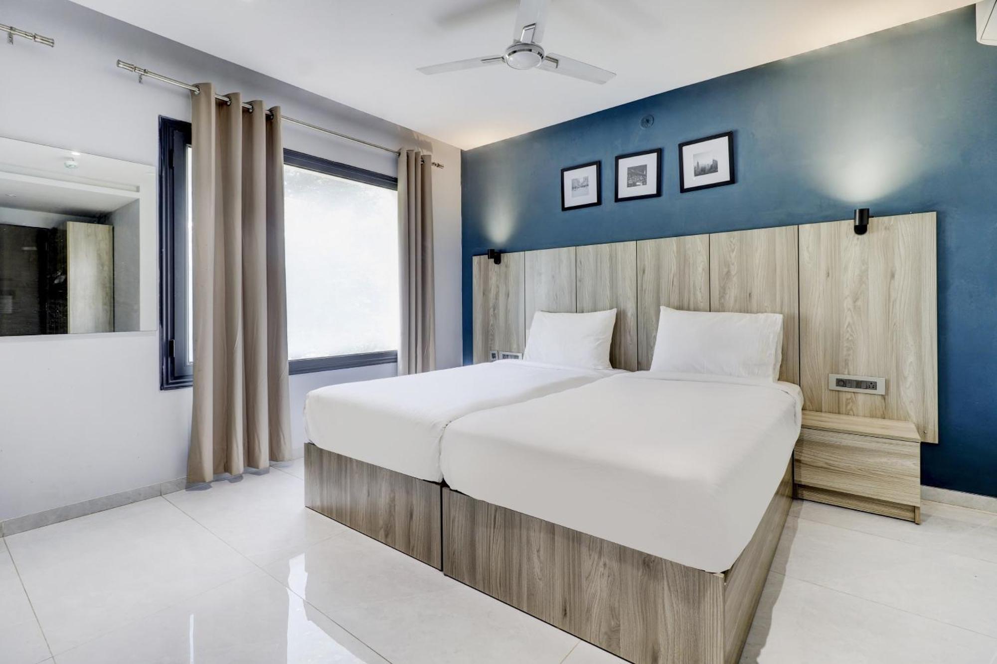 Super Sleek Townhouse Galexia Hotel And Resorts 벵갈루루 외부 사진